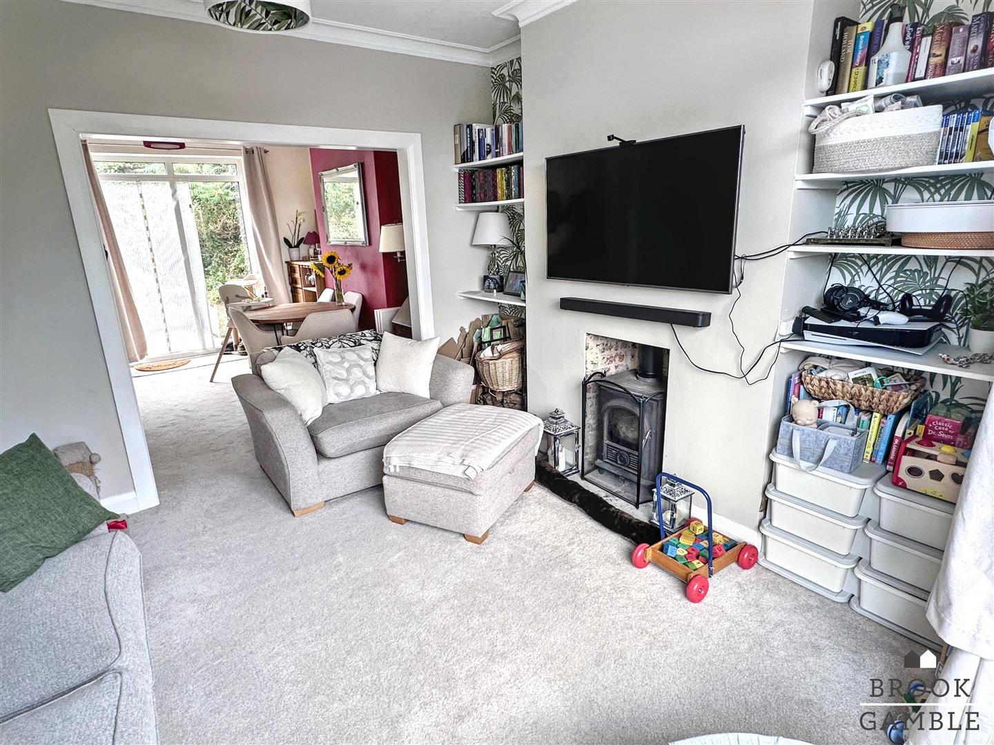 3 Bedroom House - Semi-Detached. Longland Road in Eastbourne, East Sussex 8